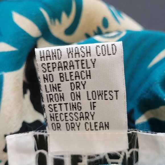 Douglass Women's Short Sleeves Silk Multicolor Top Blouse Size S - Picture 8 of 9